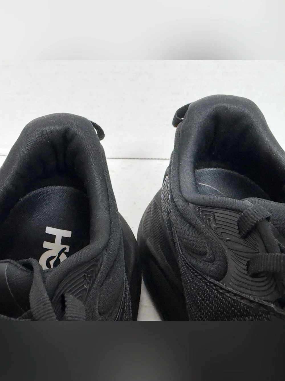 Hoka Gaviota 6 Wide Men's Size 9 2E Black Running Walking Sneakers WORN TWICE